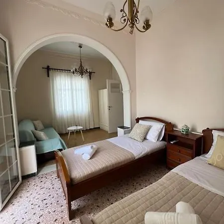 Kato Geitonia House Апартаменты